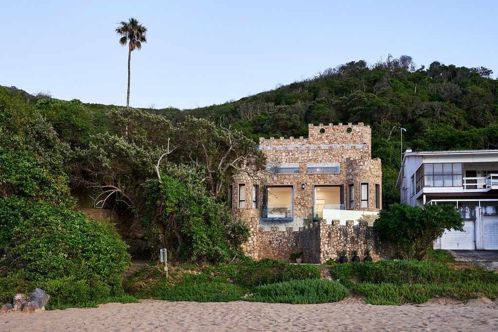 Strand Castle South Africa Olivers Travels 2