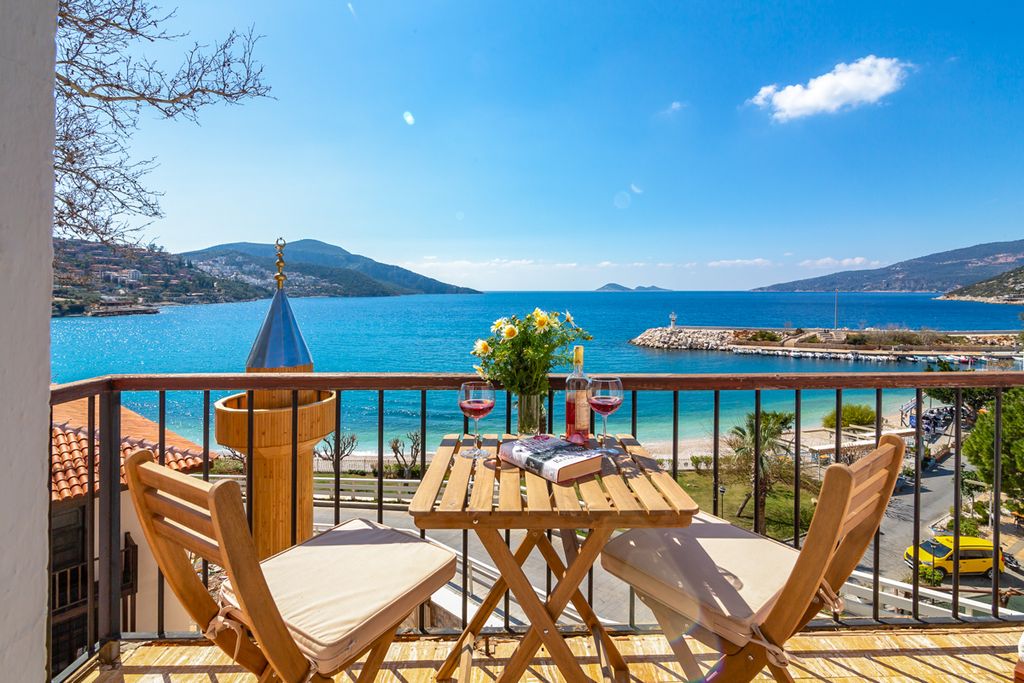 Gumruk Evi Kalkan Olivers Travel 33