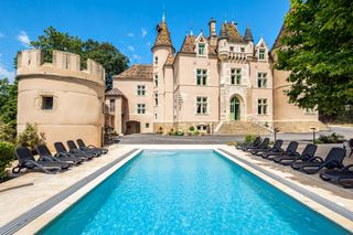 Chateau De La Belle Burgundy France Olivers Travels 1