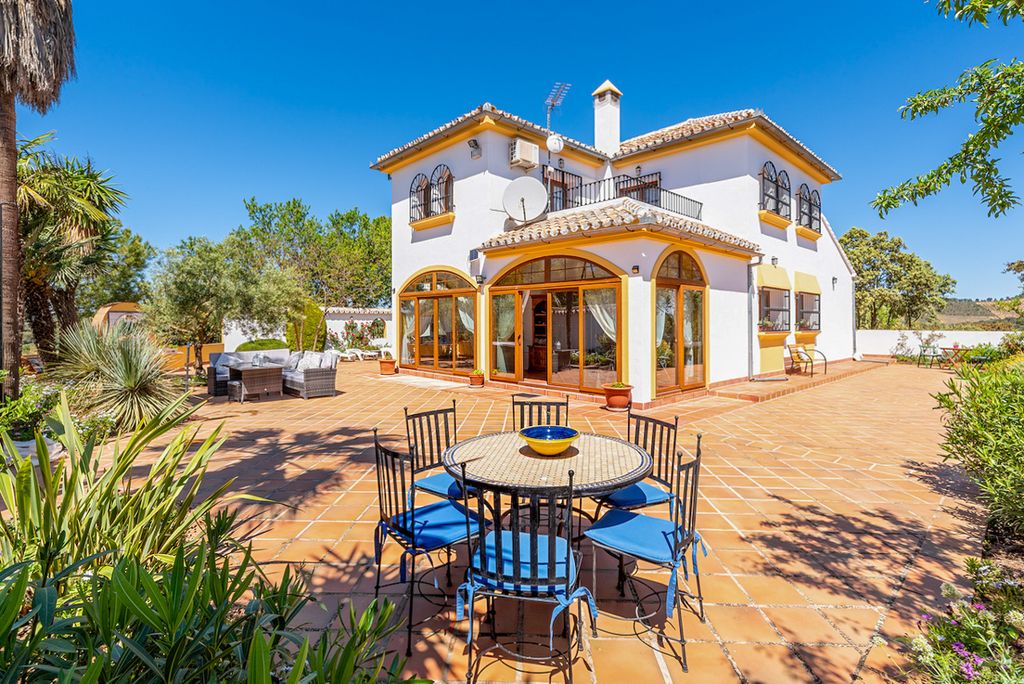 Villa Nueva De Rosario Andalucia Olivers Travels 1