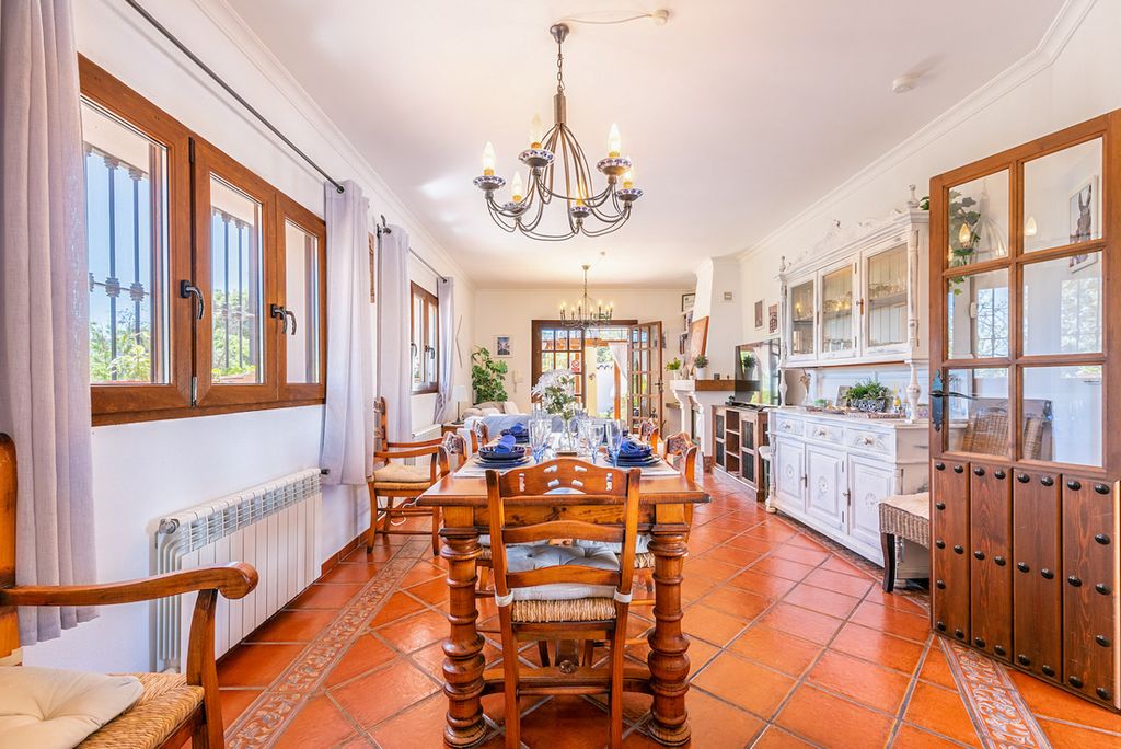 Villa Nueva De Rosario Andalucia Olivers Travels 4