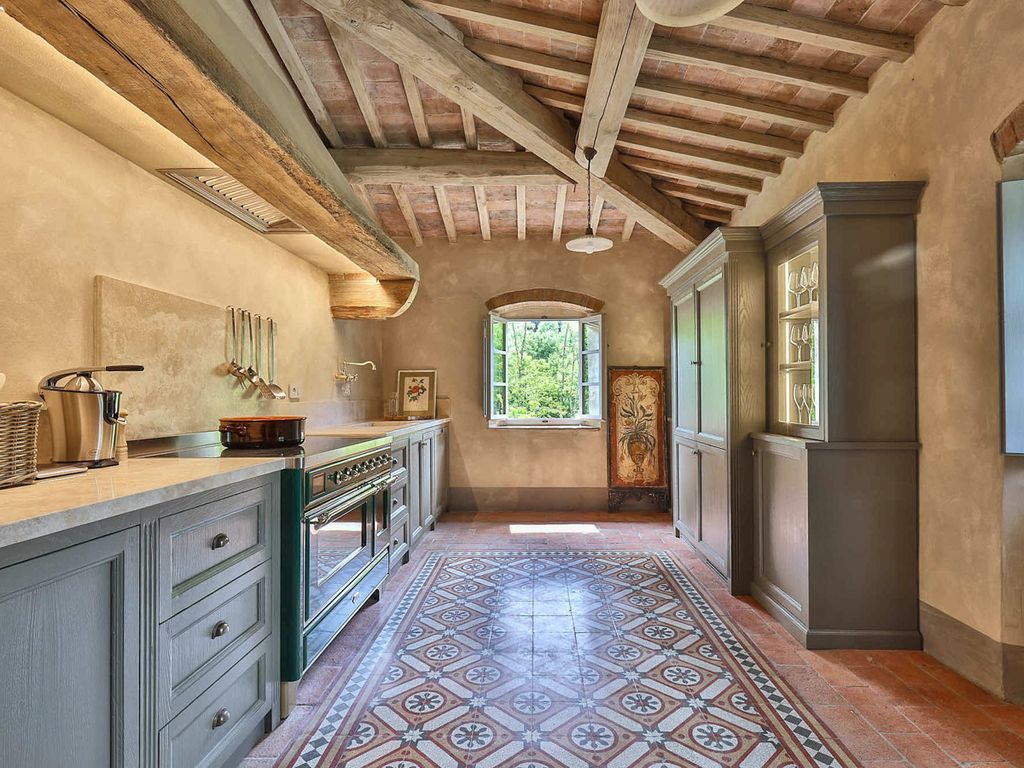 Il Fante Tuscany Olivers Travels 5