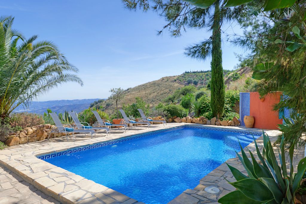 Blanco de Casa Andalucia Olivers Travel s 6