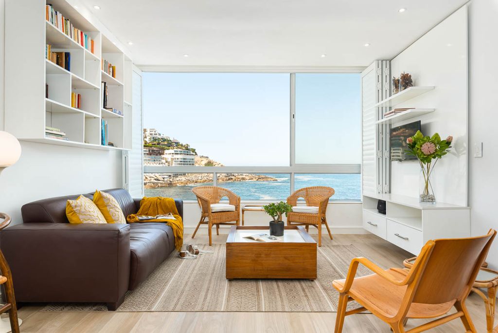 Apartment Seacliff Cape Town Olivers Travels 1