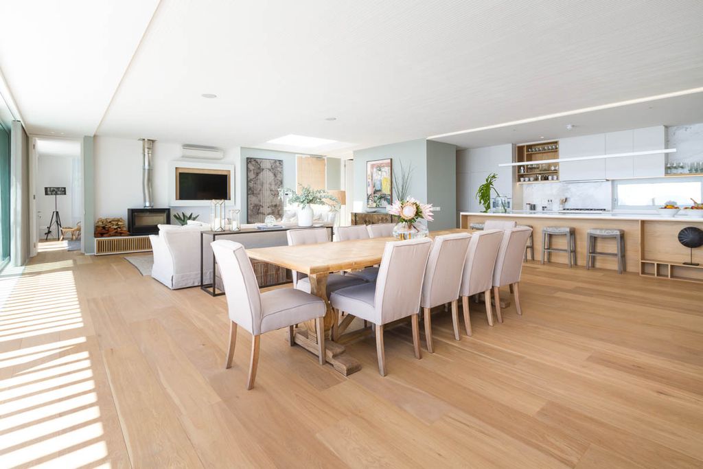 Camps Bay Penthouse Cape Town Olivers Travels 4