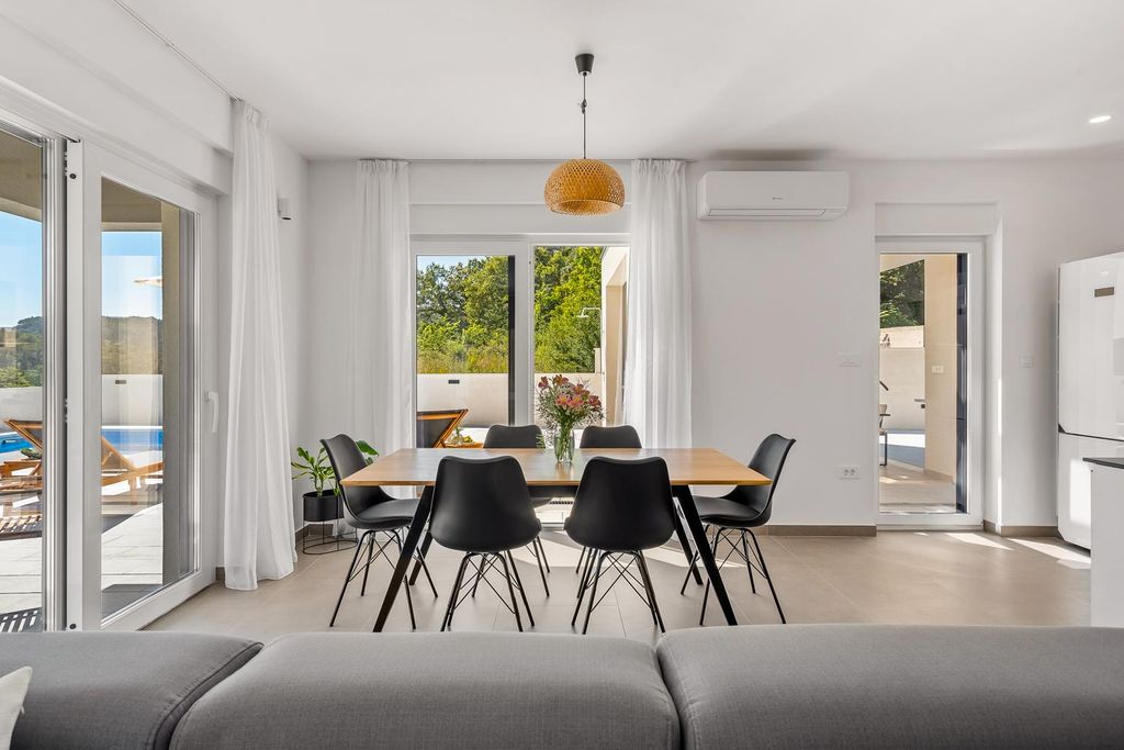 Villa Aneira Dalmatia Coast OliversTravels 3