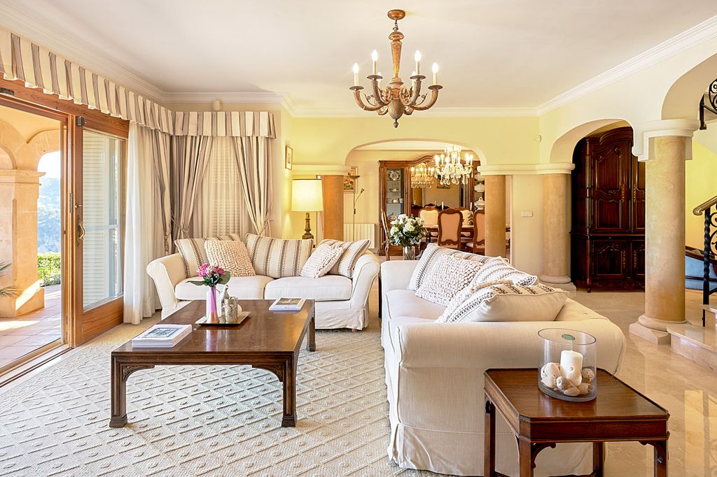 Villa Marmassen Mallorca Olivers Travels 3