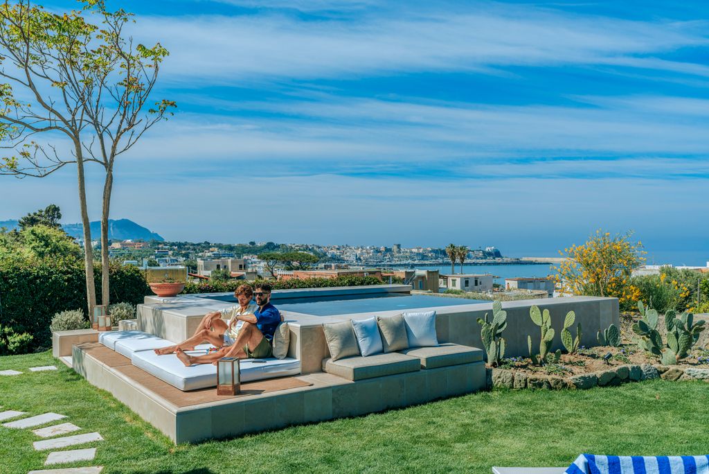 Villa Raul Ischia Olivers Travels 2.1