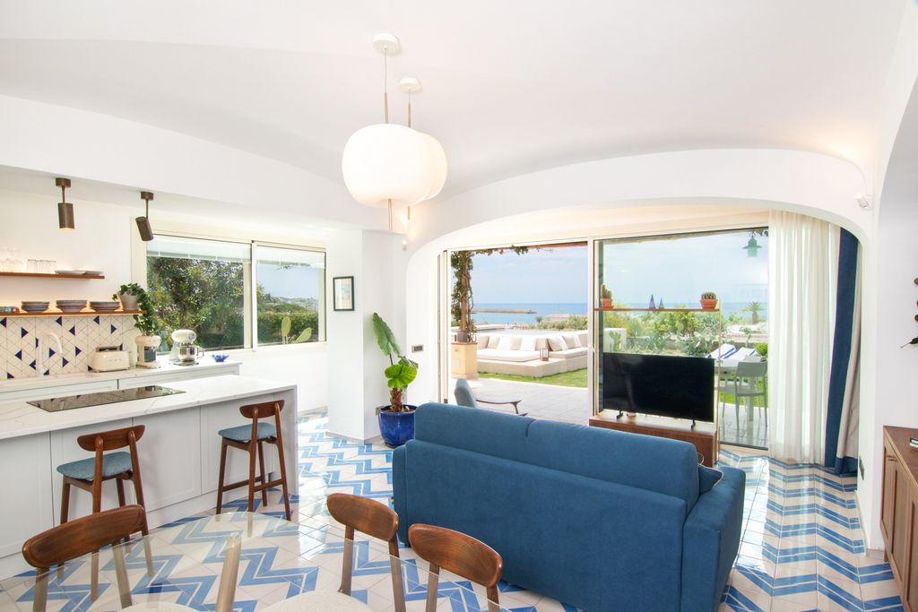 Villa Raul Ischia Olivers Travels 005