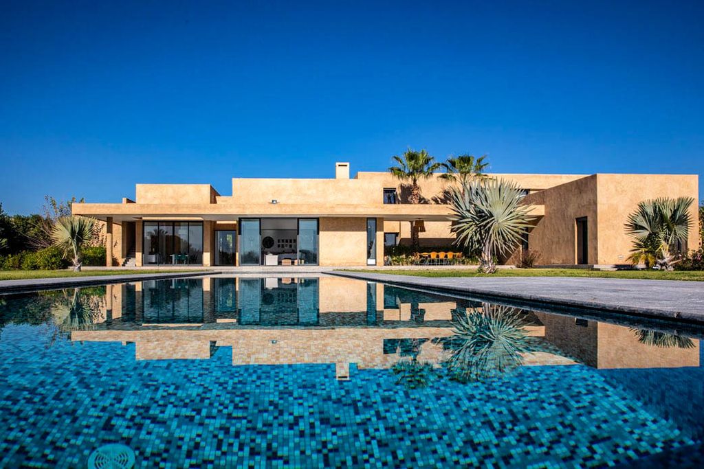 Villa Tallaght Marrakech Olivers Travels 1