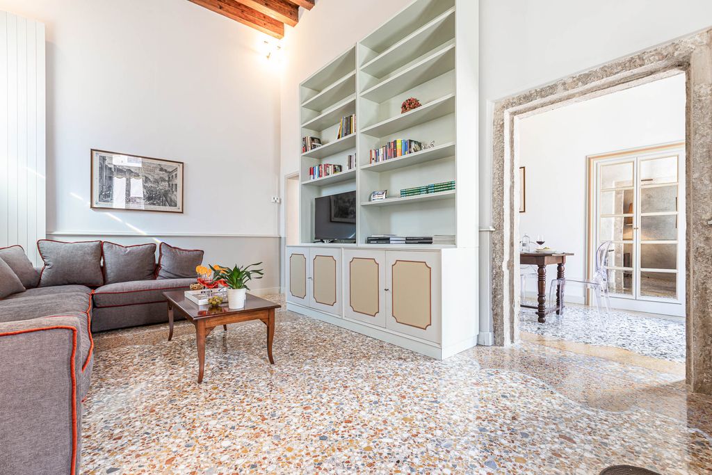 Palazzetto Moonstone Venice Olivers Travels 3