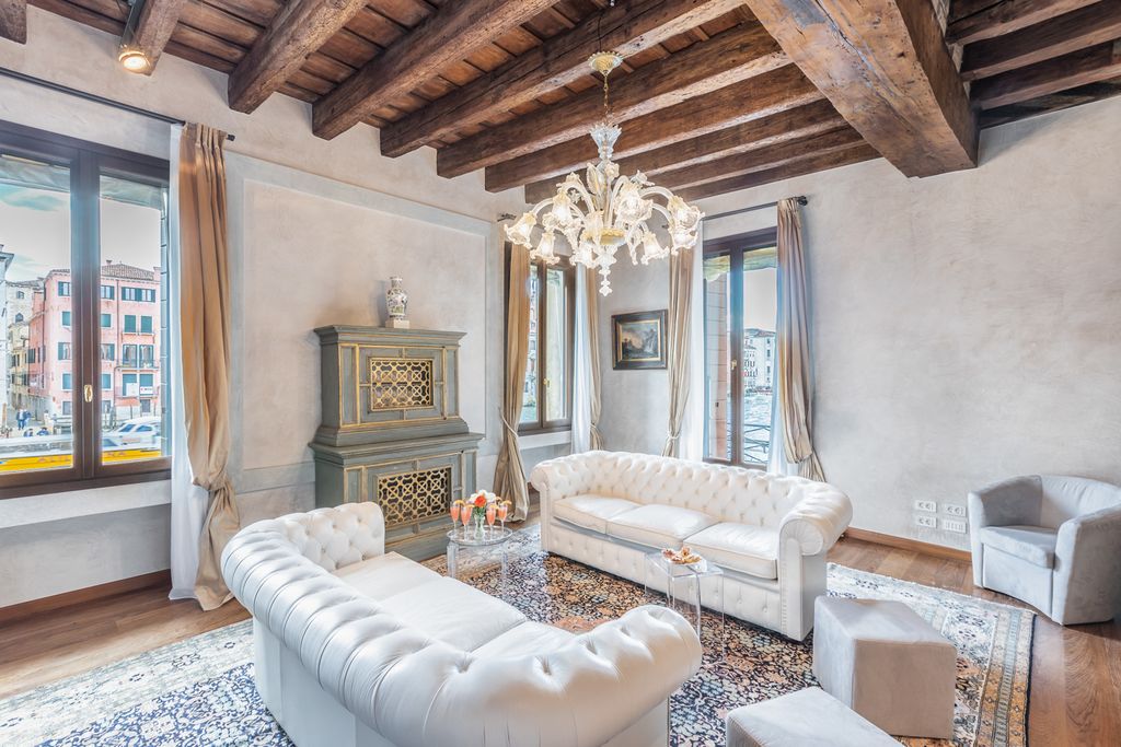Palazzo Perla Venice Olivers Travels 05