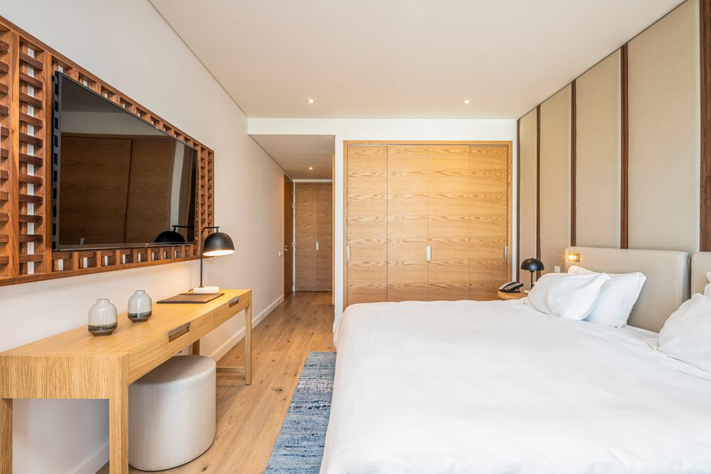Regency Suite Lisbon I Olivers Travels 3