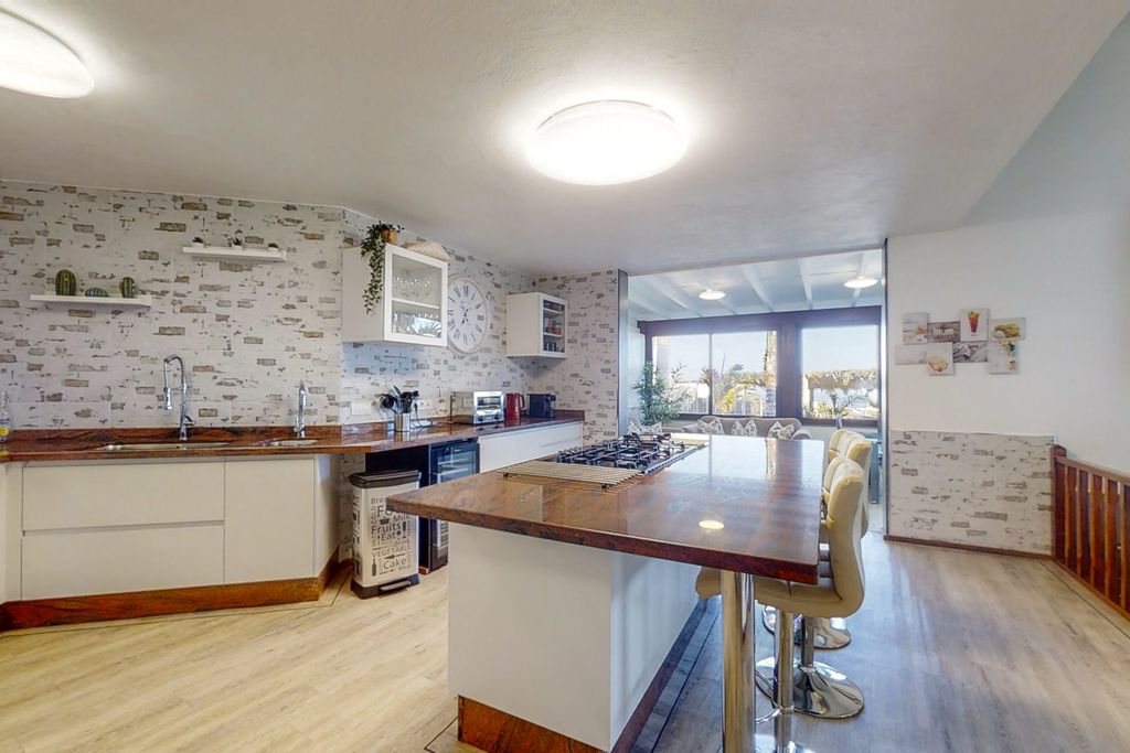 Lanzarote Sunset Lanzarote Olivers Travels 4