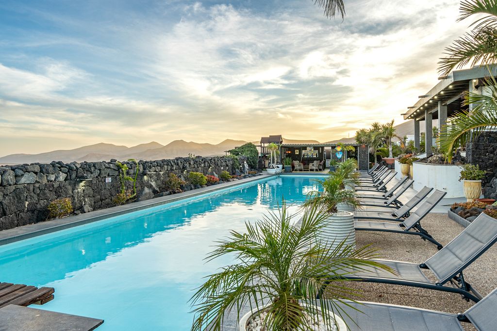 Lanzarote Sunset Lanzarote Olivers Travels 2