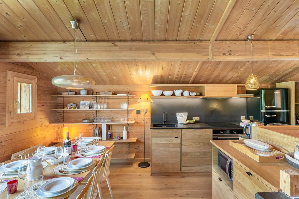 Chalet Lola St Martin Belleville Olivers Travels 5