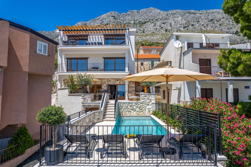 Villa Amal Dalmatia Coast Olivers Travels 1