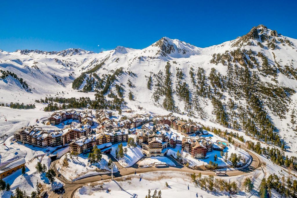 Apartment Elodie Arc1950 Olivers Travels 2