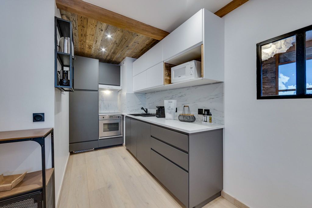 Apartment Elodie Arc1950 Olivers Travels 5