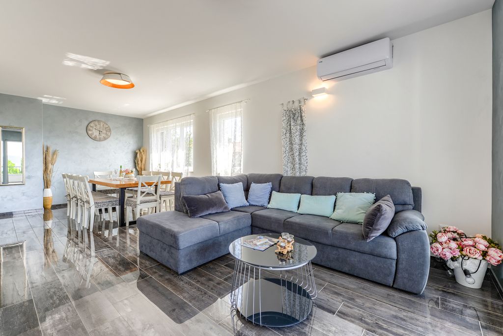 Villa Mihai Dalmatia Coast Olivers Travels 3