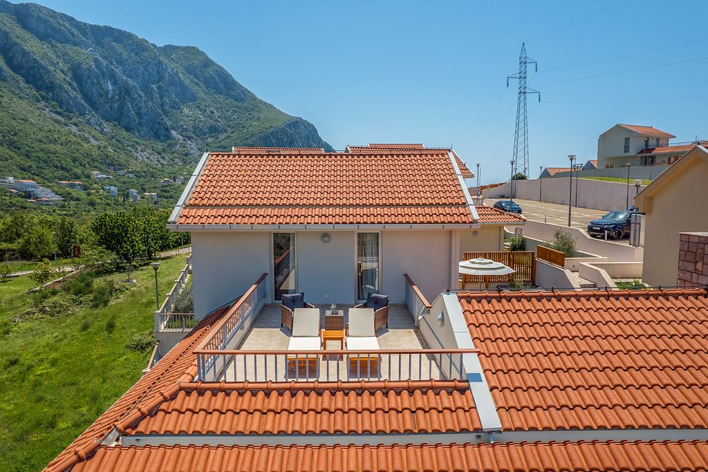 Villa Irnes Budva Olivers Travels 1