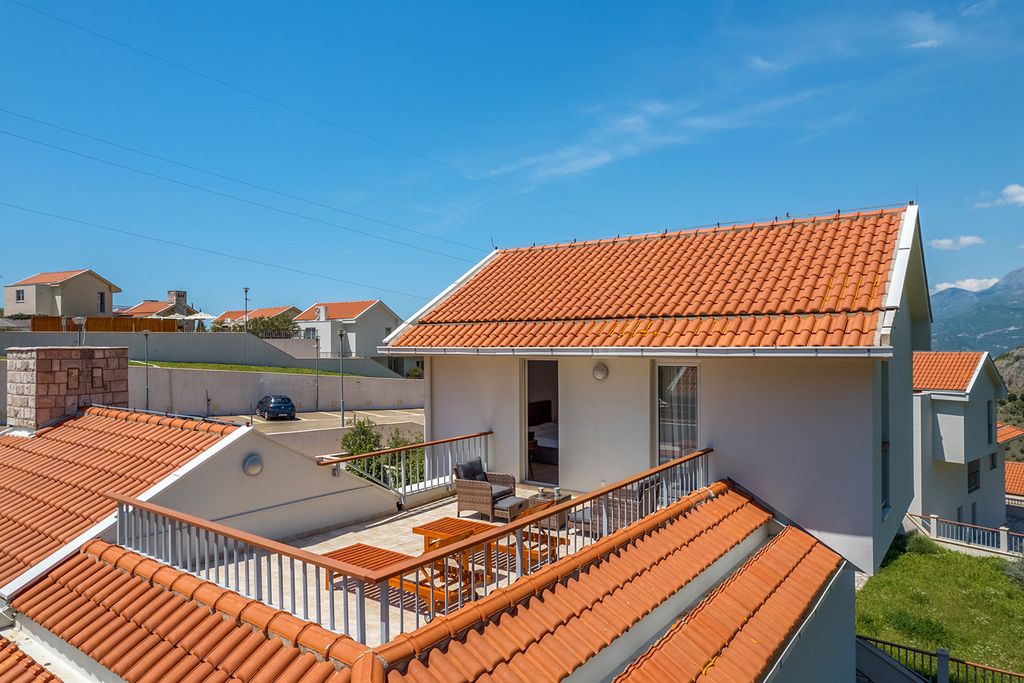 Villa Nevia Budva Olivers Travels 6