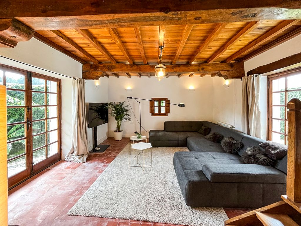 Villa Fragas Galicia Olivers Travs3