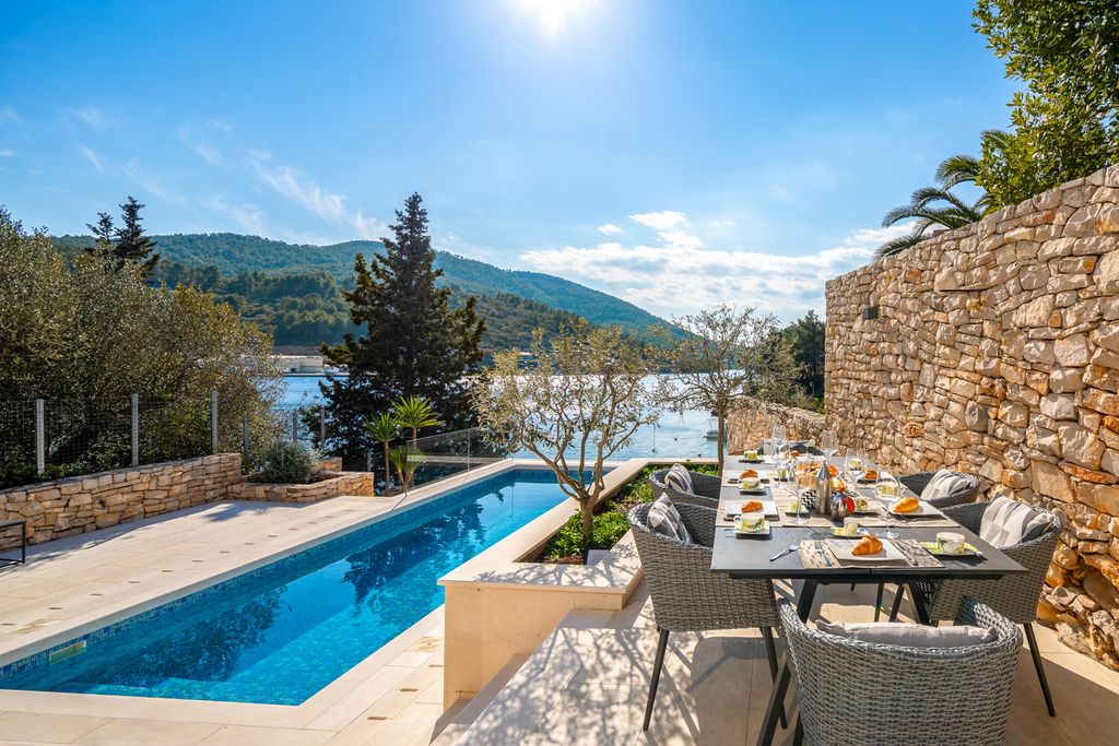 Villa Miraval Korcula Olivers Travels 2
