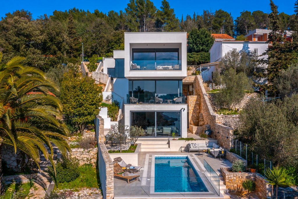 Villa Miraval Korcula Olivers Travels 1