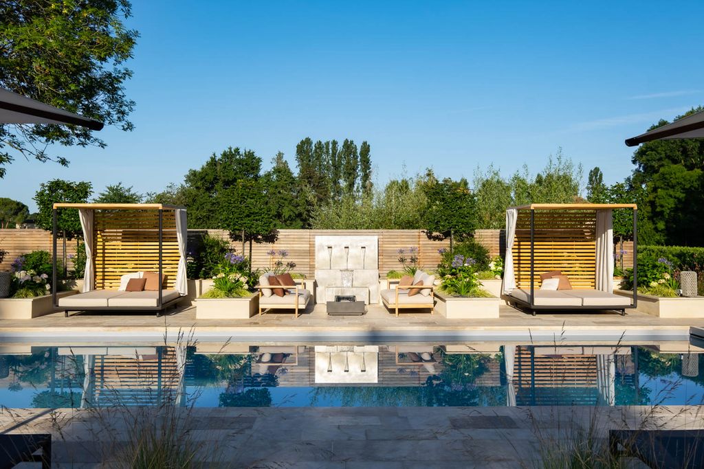 Chateau Chaumeton Aquitane France OliversTravels 3