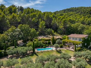 Maison Du Ciel Rose Provence Olivers Travels 1