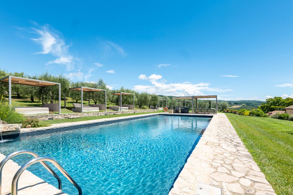 Domus Area tuscany Italy OliversTravels 2