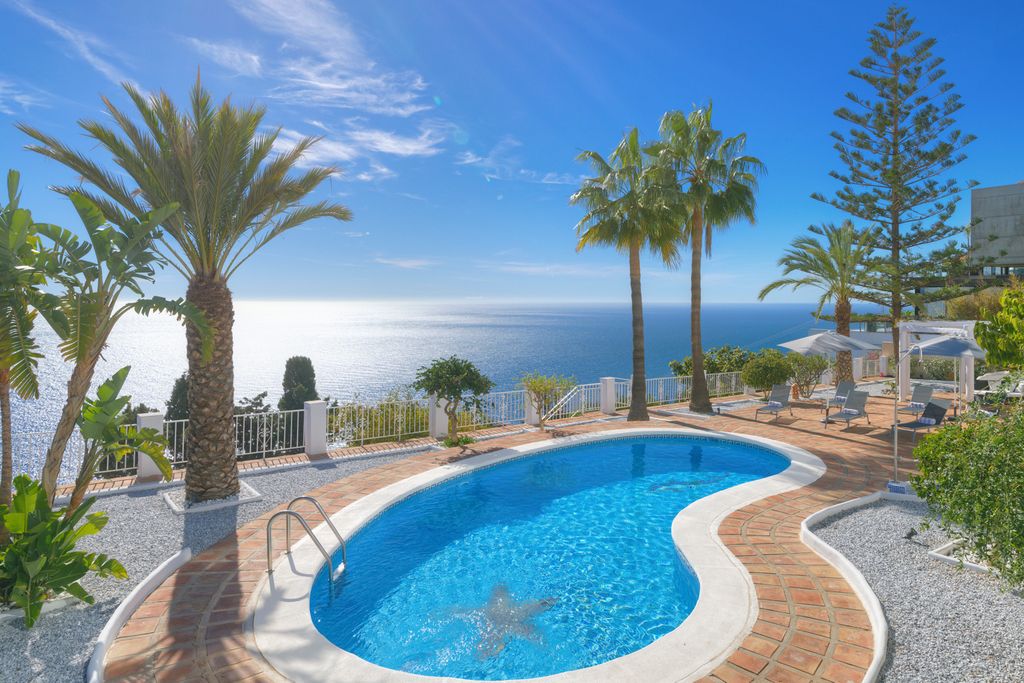 Villa Sofia Costa Tropical Olivers Travels1