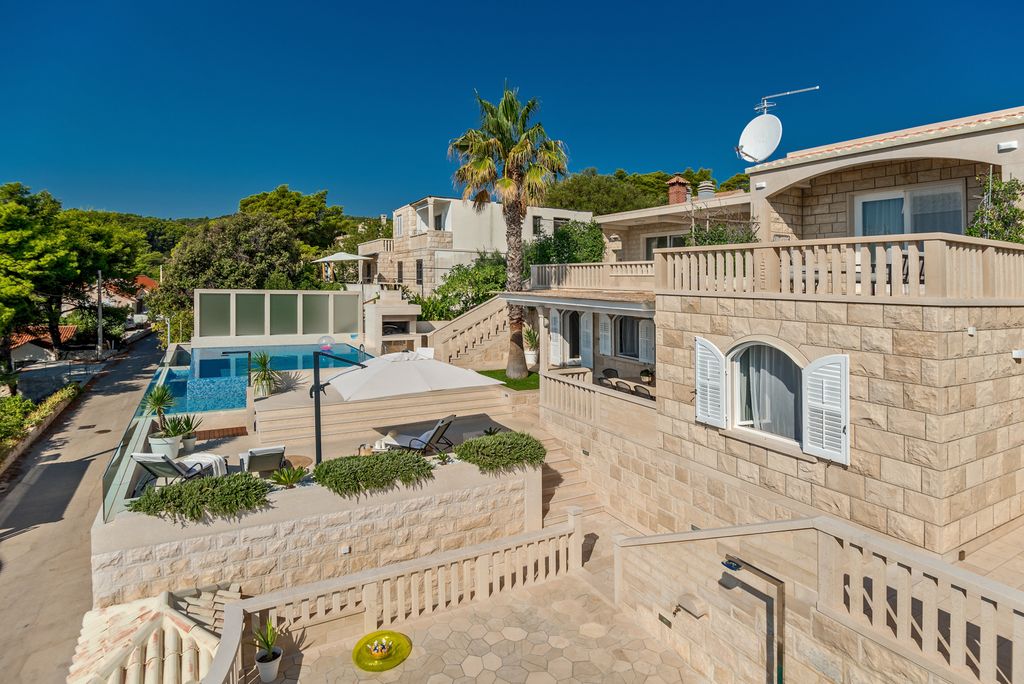 Casa Vista Brac Olivers Travels 1