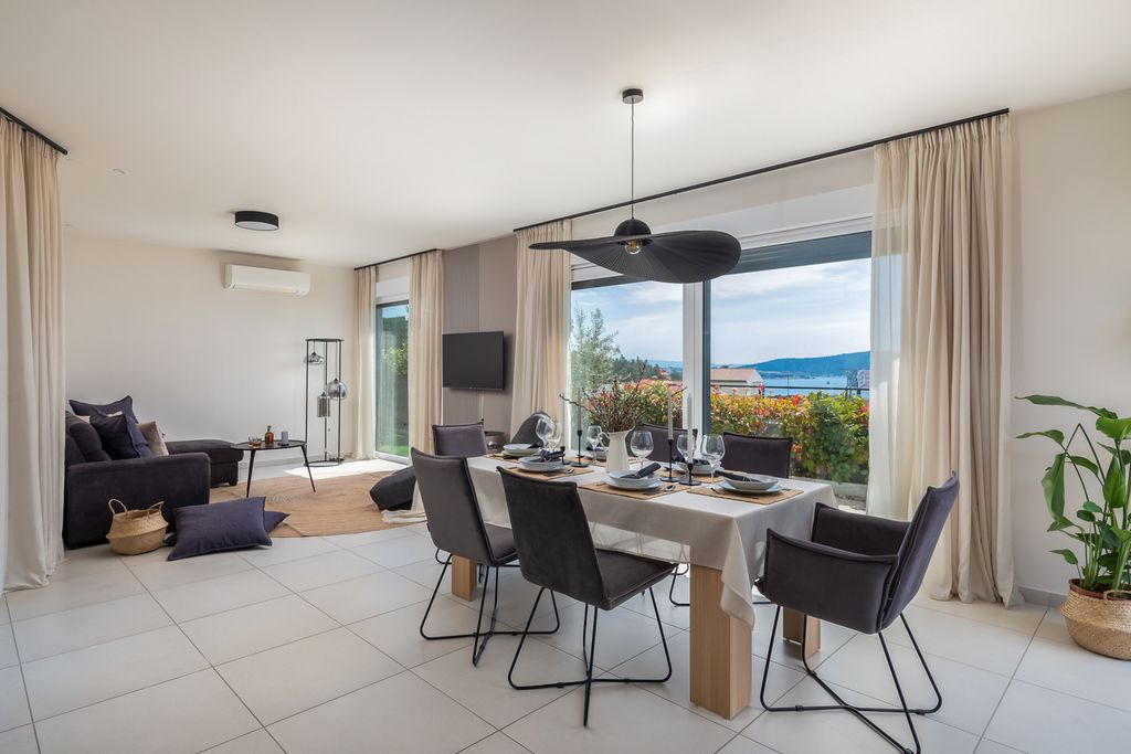 Villa Sayla Dalmatia Olivers Travels 4