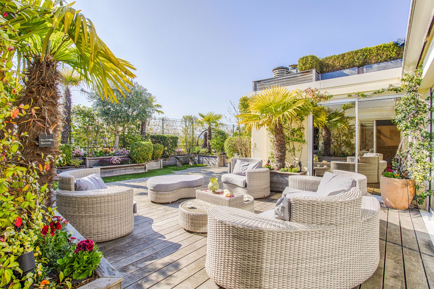 Saint Pierre Penthouse