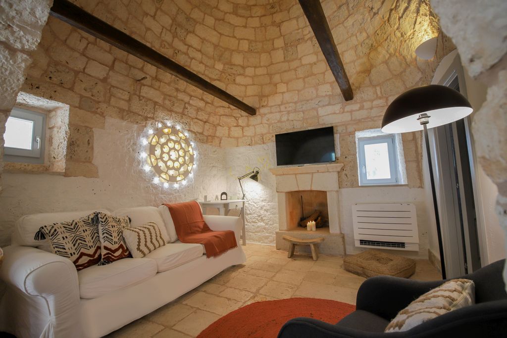 Trullo Pineta Puglia Olivers Travels 3