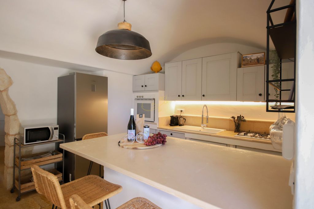 Trullo Pineta Puglia Olivers Travels 5
