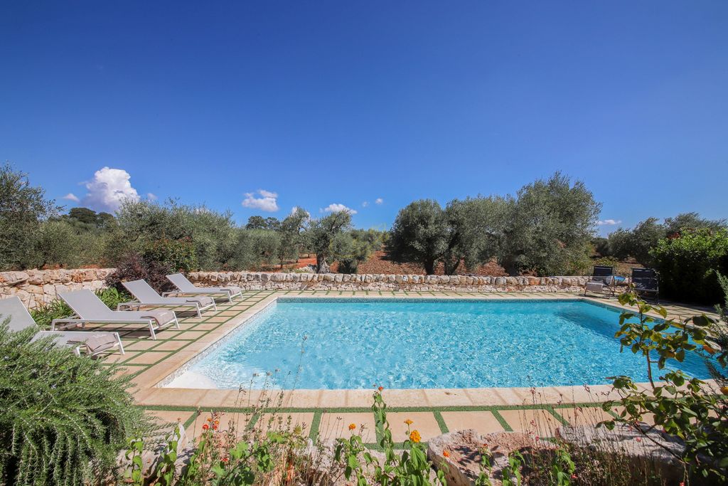 Trullo Pineta Puglia Olivers Travels 2