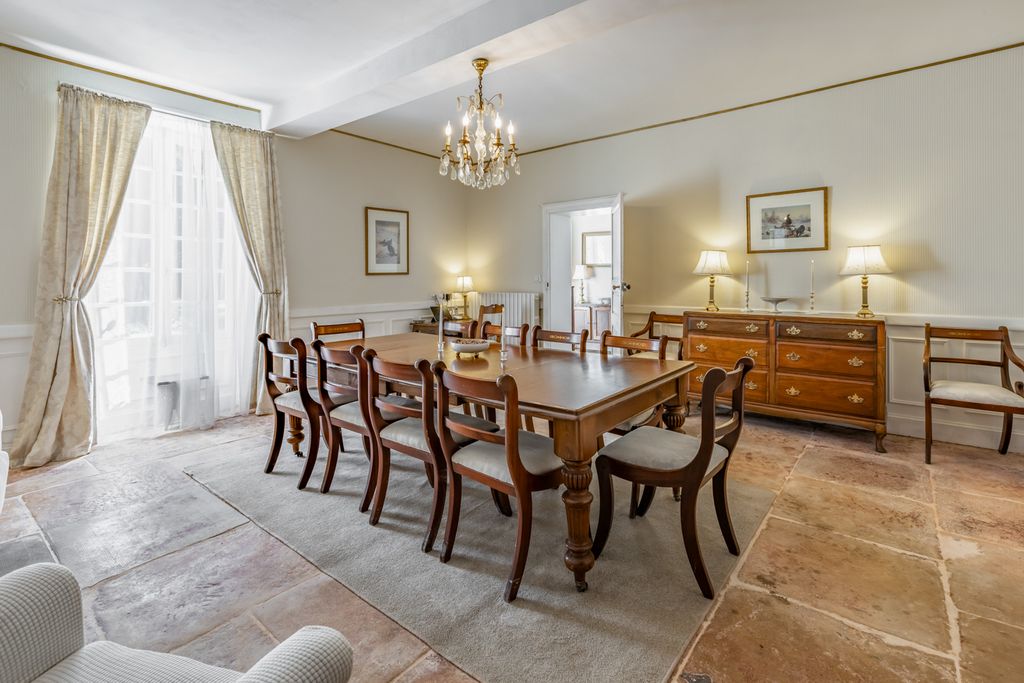 Manoir Du Village Aquitaine France Olivers Travels 4