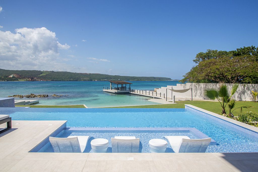 Happy Hour Jamaica Olivers Travels 2