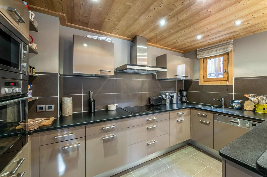 Chalet Amoureux Courchevel Olivers Travels 3