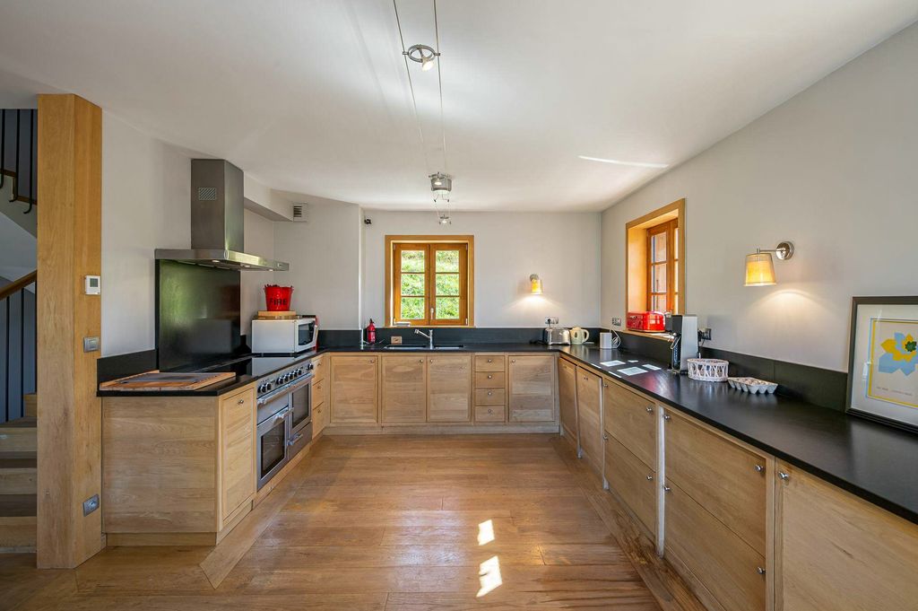 Chalet Stable Tignes Olivers Travels 4