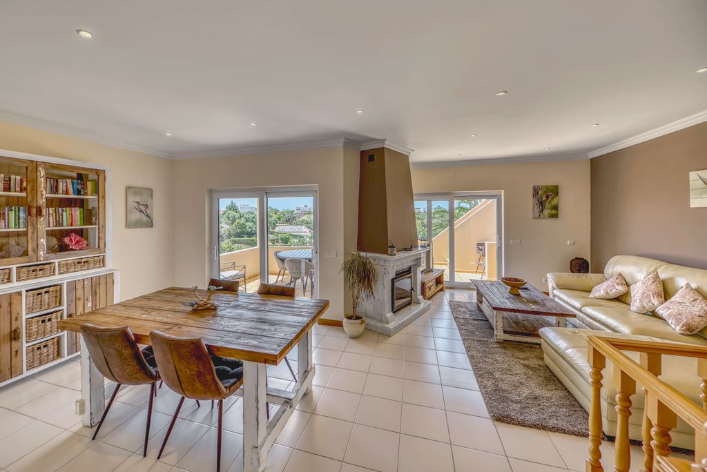 Villa Creme Carvoeiro Olivers Travels 4