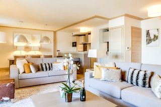 Apartment Bouc Blanc Courchevel Olivers Travels 1