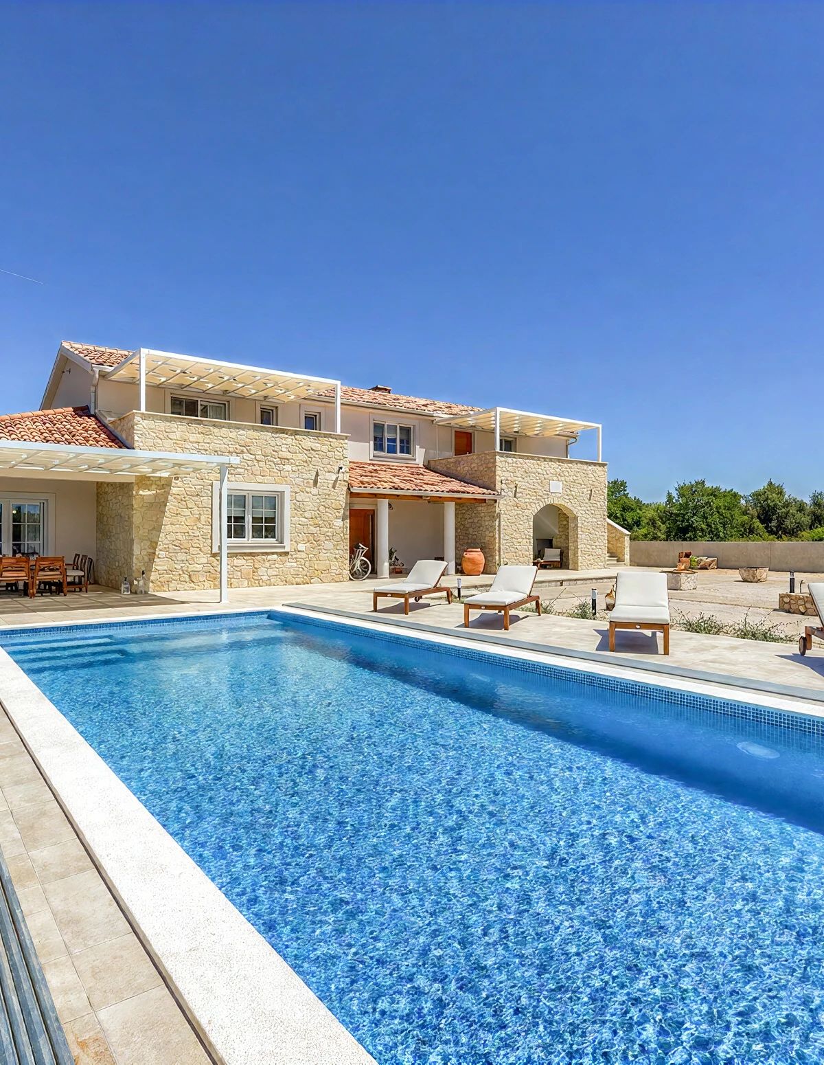 Villa ID-19031