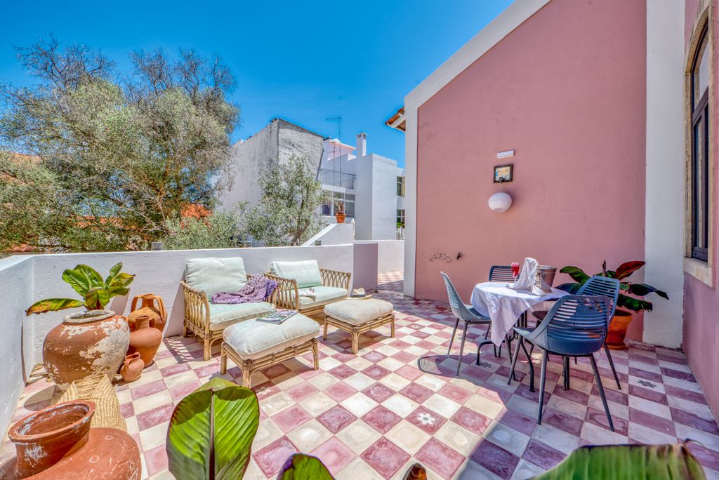 Casa Palacete Portimao Olivers Travels 001