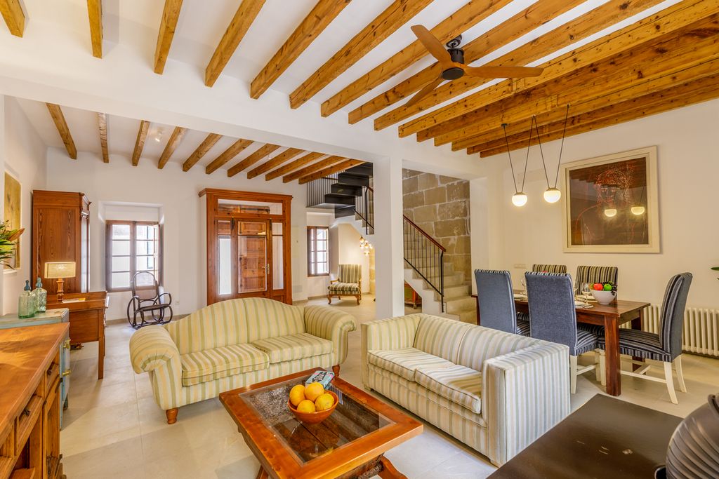 Casa Cabrelles Mallorca Olivers Travels 3