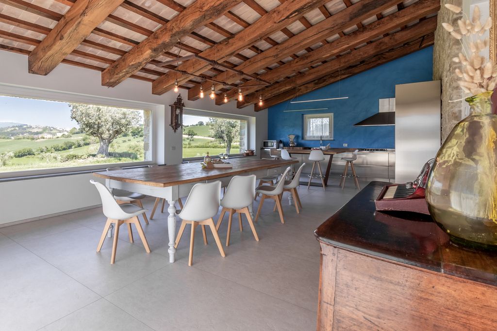 Casale Lipparelli Le Marche Italy Olivers Travels 5