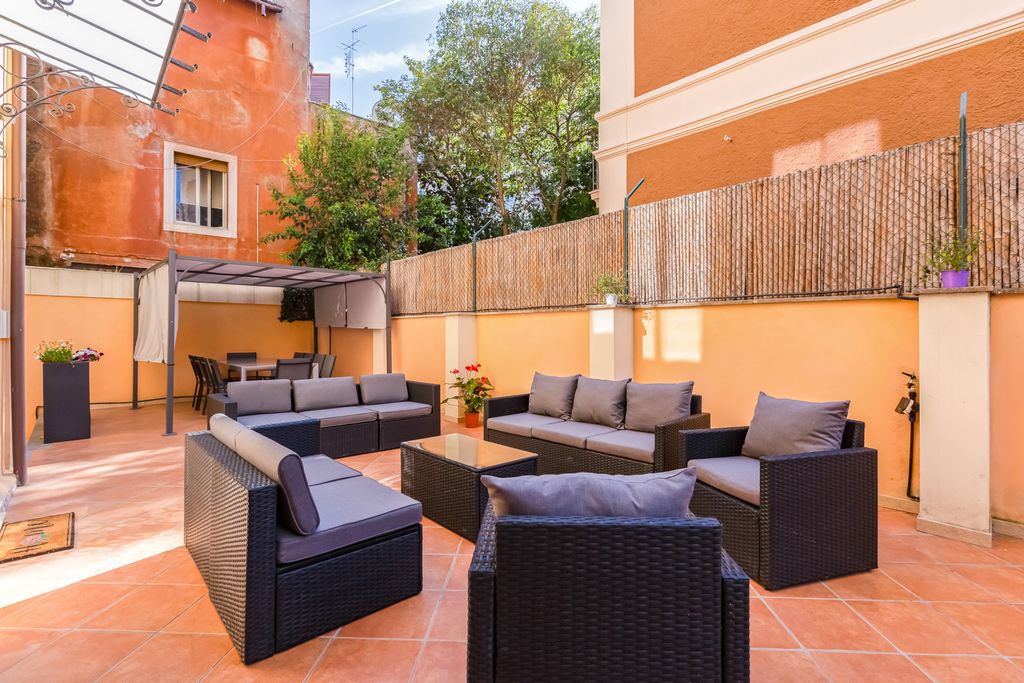 Esher Residence Rome Olivers Travels1